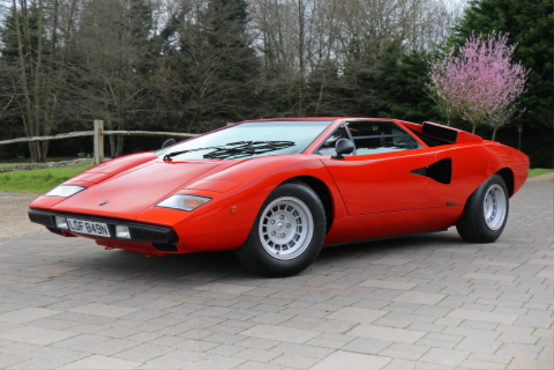 LamborghiniCountach2–LEAD.jpg