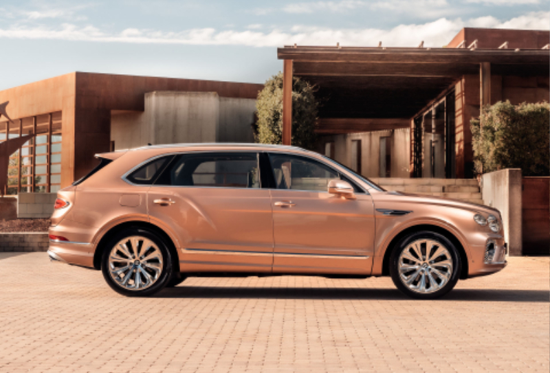 2023-Bentley-Bentayga-EWB-00004.jpg