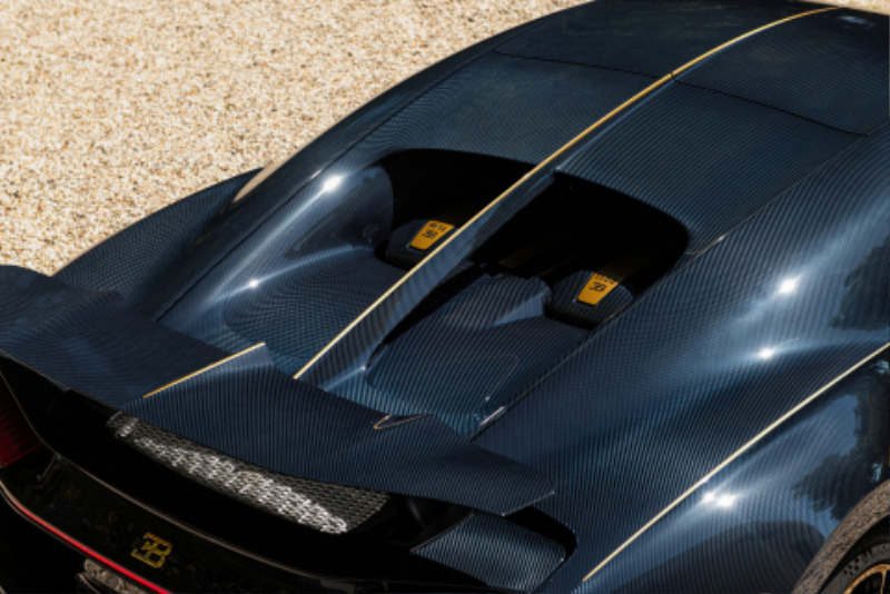 Bugatti-Chiron-LEbe-8.jpg