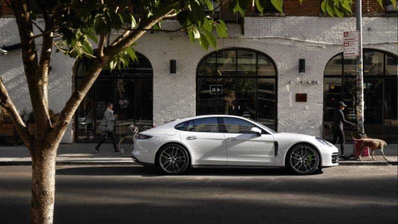 porsche-normal.jpg