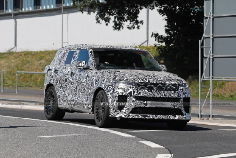 Range-Rover-SVR-Scoop-With-Production-Bumper-1.jpg
