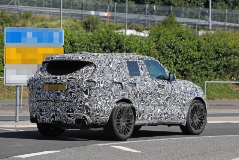Range-Rover-SVR-Scoop-With-Production-Bumper-12.jpg