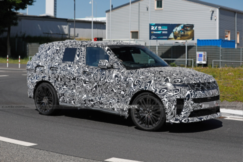 Range-Rover-SVR-Scoop-With-Production-Bumper-6.jpg