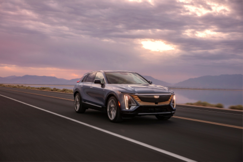 2023-Cadillac-Lyriq-30.jpg