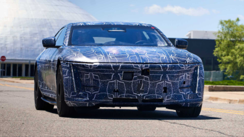 cadillac-celestiq-camouflaged-road-testing.jpg