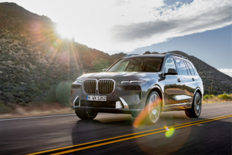 2023-BMW-X7-14.jpeg