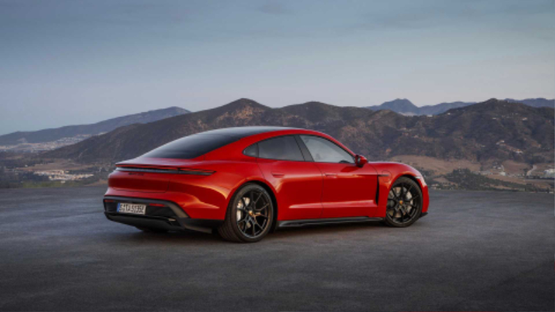 2022-porsche-taycan-gts-sedan.jpg