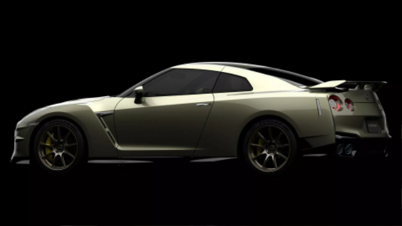 2024-Nissan-GT-R-8.jpg