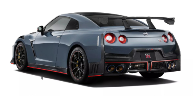 2024-Nissan-GT-R-27.jpg