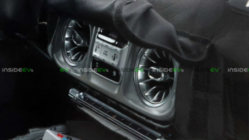 mercedes-eqg-inside-out-1-1.jpg