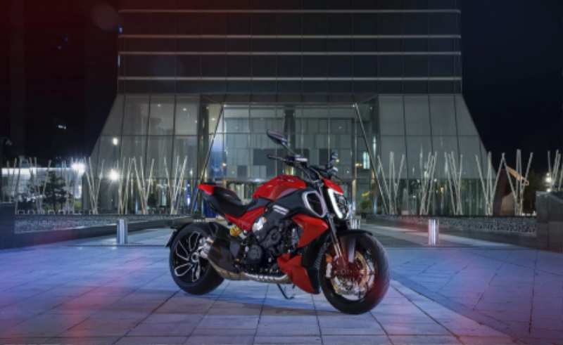 Ducati-Deliveries-3.jpg