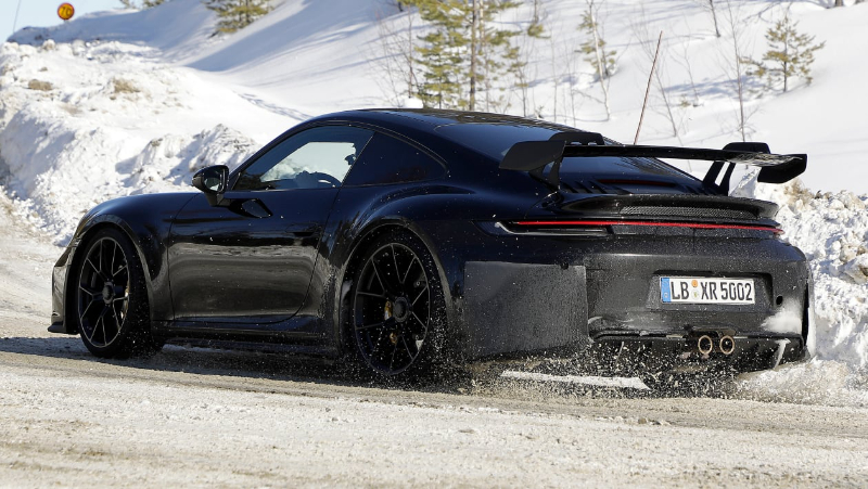 2023 Porsche 911 GT3 facelift spyshots-4.jpg