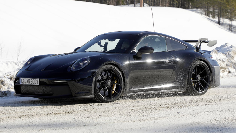 2023 Porsche 911 GT3 facelift spyshots-2.jpg