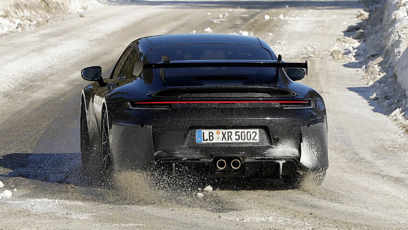2023 Porsche 911 GT3 facelift spyshots-5.jpg