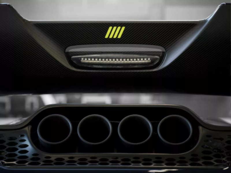 Lando-Norris-McLaren-765LT-Spider-6.jpg