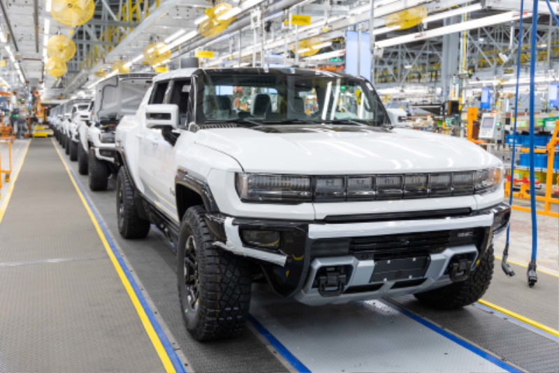 2022-gmc-hummer-ev-pre-production-at-factory-zero-plant-in-detroit-michigan_100815678_h.jpg