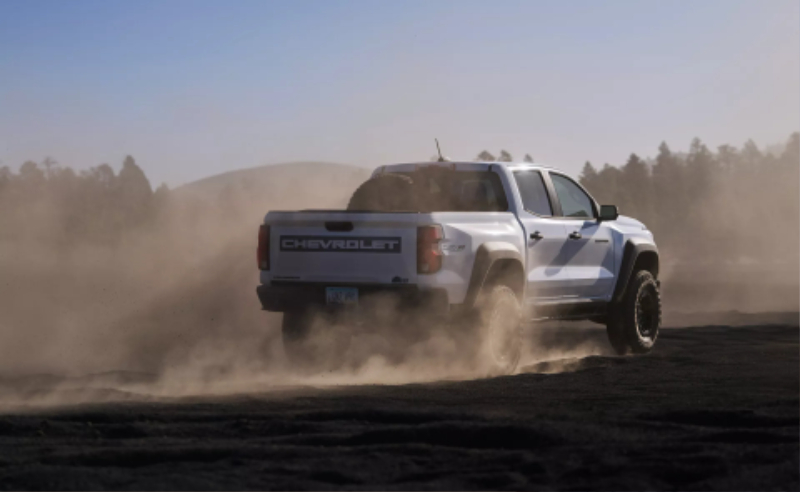 2024-Chevrolet-Colorado-ZR2-Bison-00003.jpg