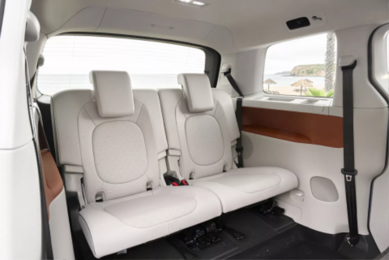 2024-Volkswagen-ID-Buzz-3-Row-North-American-Spec-32.jpg