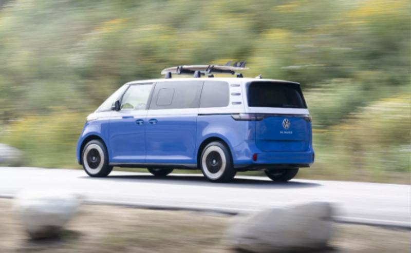 2024-Volkswagen-ID-Buzz-3-Row-North-American-Spec-66.jpg
