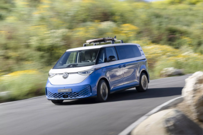2024-Volkswagen-ID-Buzz-3-Row-North-American-Spec-67.jpg