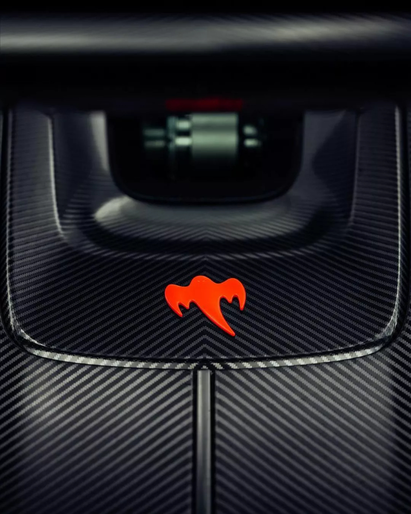 Koenigsegg-10.jpg