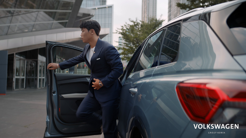VWGK_사진 3. ‘아우디 Q4 e-트론’ 브랜드 캠페인_1176x661_iVzRYU9VqGSJ1ViK_1691975420634.png