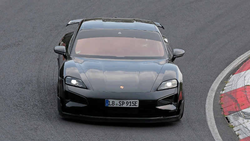 Porsche-Taycan-GT-1_zdpvrm.jpg