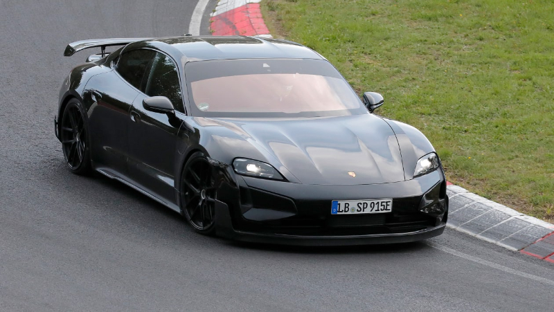 Porsche-Taycan-GT-2_xhmrtt.jpg