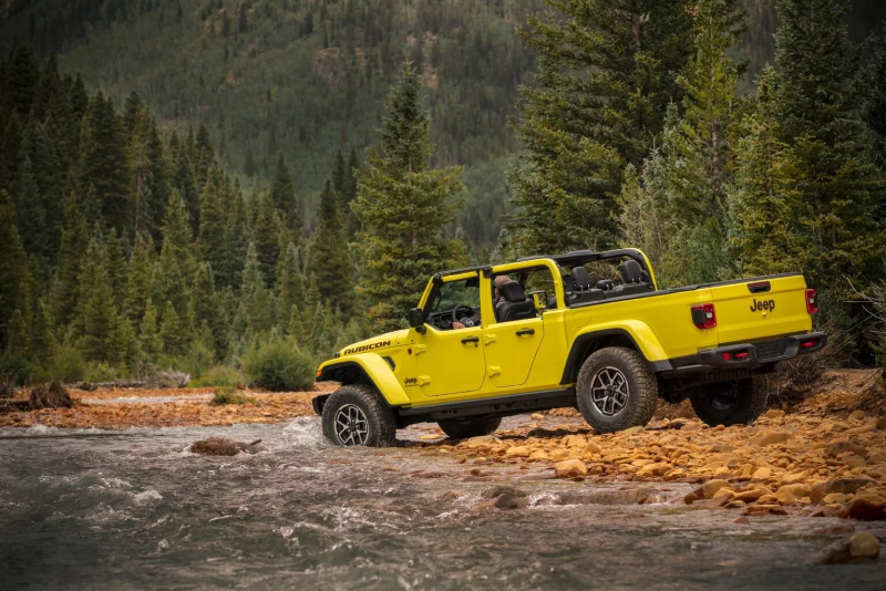 2024-Jeep-Gladiator-044-1536x1024.jpg