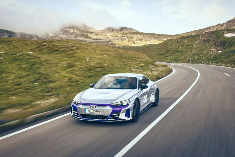 Audi-RS-e-tron-GT-Ice-Race-Edition-3-1536x1024.jpg