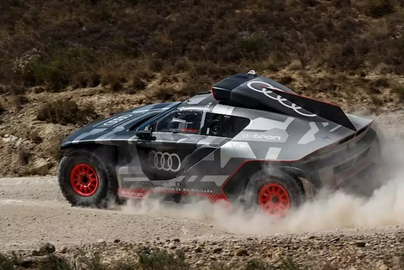 audi-rs-q-e-tron-im-hartetest-unter-spanischer-son-audi-rs-q-e-tron-im-hartetest-unter-spanischer-son-5FB0D96174EE8BAD25A43C36D0BF2153.jpg