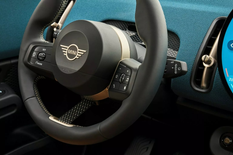 2025-MINI-Countryman-Electric-918-101-1536x1024.jpg