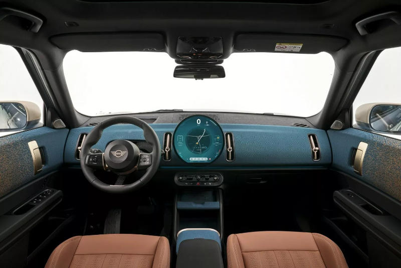 2025-MINI-Countryman-Electric-918-109-1536x1024.jpg