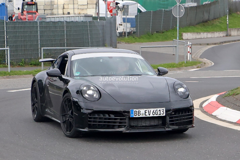 2025-porsche-911-carrera-gts-aerokit-9922-facelift-snapped-testing-with-hybrid-muscle_7.jpg