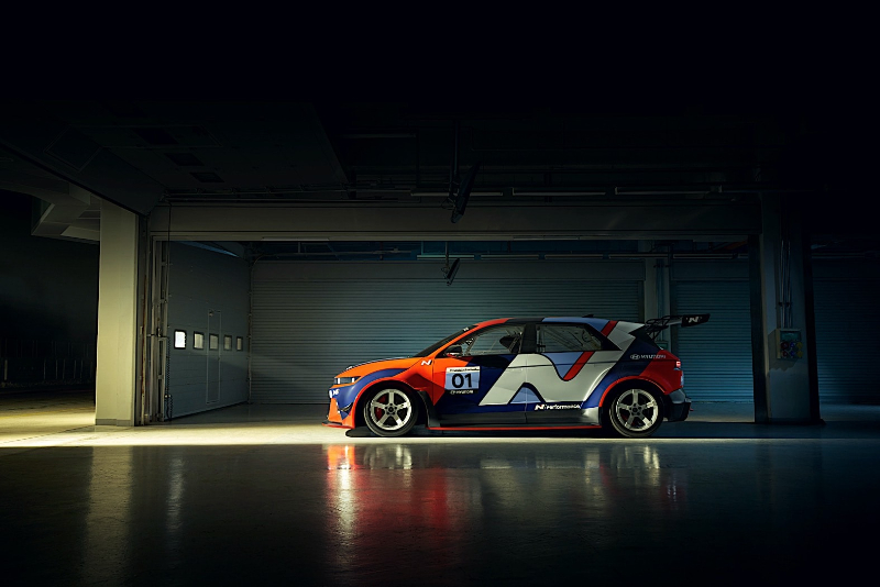 hyundai-ioniq-5-n-en1-is-a-very-complicated-way-of-saying-badass-electric-race-car_12.jpg