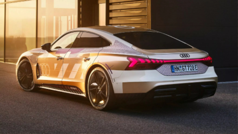 2025-Audi-E-Tron-GT-Prototype-3s-2048x1152.jpg