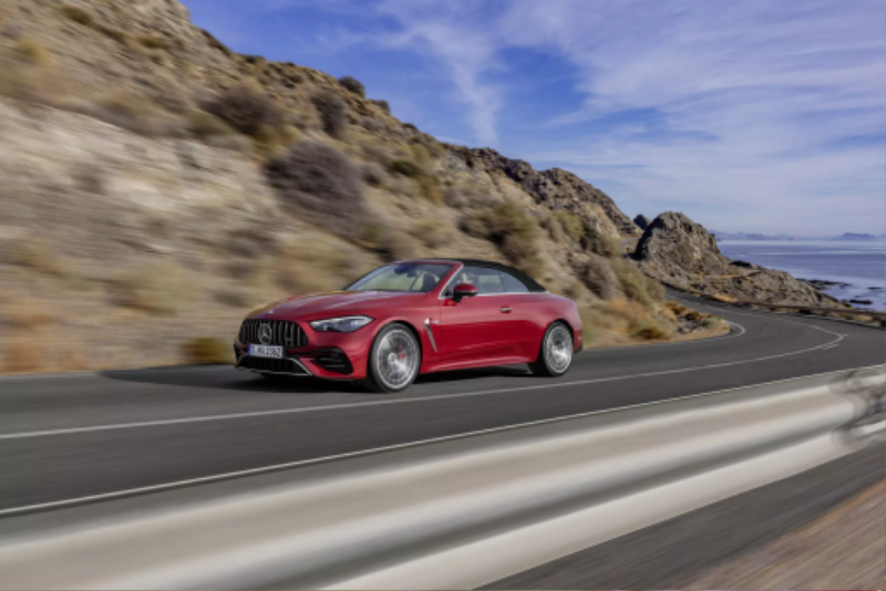 Mercedes-AMG-CLE-53-4MATIC-Cabriolet-7-2048x1366.jpg