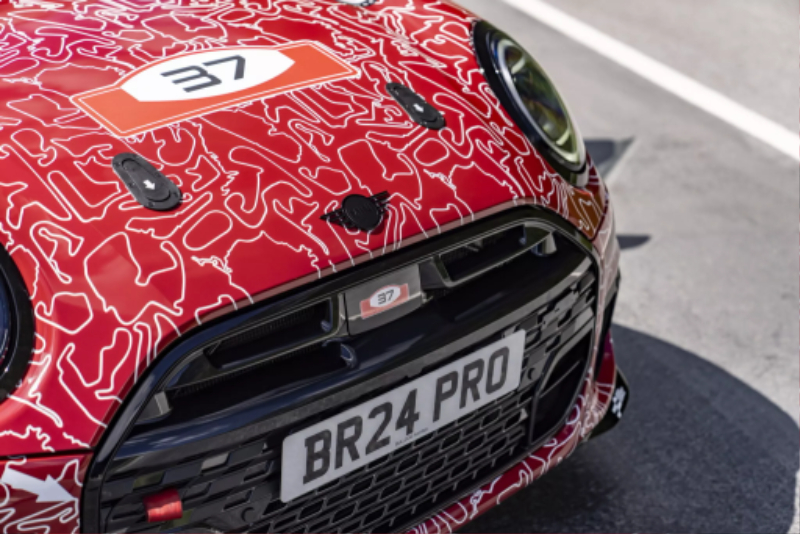 2025-Mini-John-Cooper-Works-Teaser-54-2048x1365.jpg