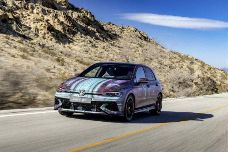 VW-Golf-GTI-Clubsport-Teaser-1-2048x1365.jpg