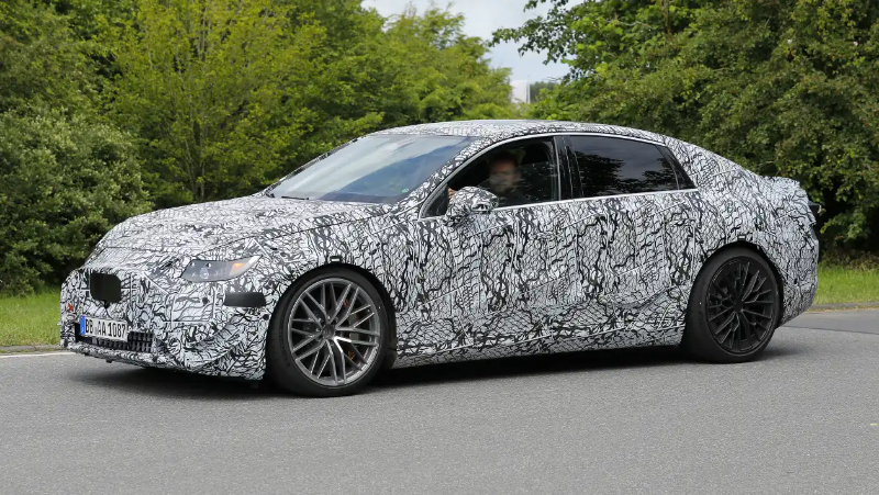 Mercedes C-Class EV spyshots.jpg