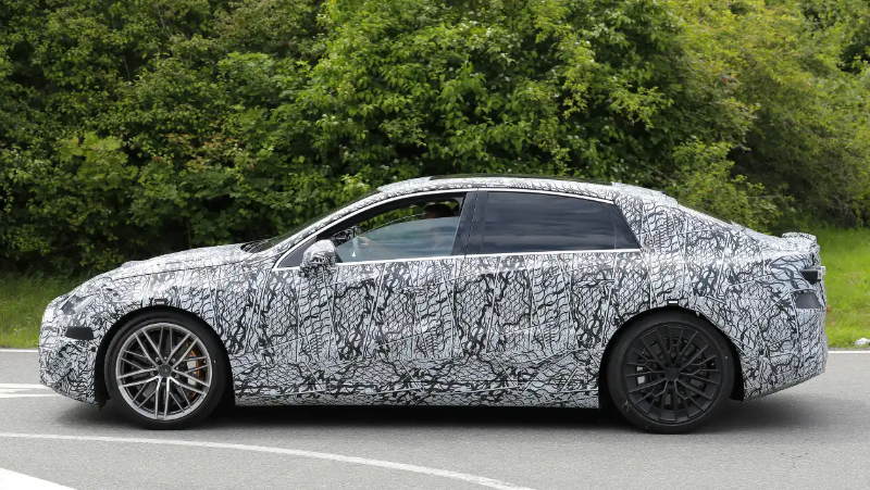 Mercedes C-Class EV spyshots-2.jpg